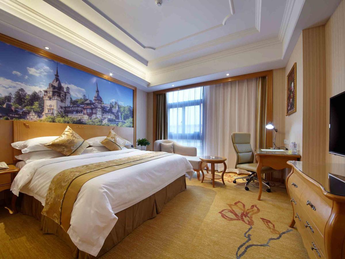 Vienna International Hotel Shanghai Baoshan Pangu Road Екстер'єр фото