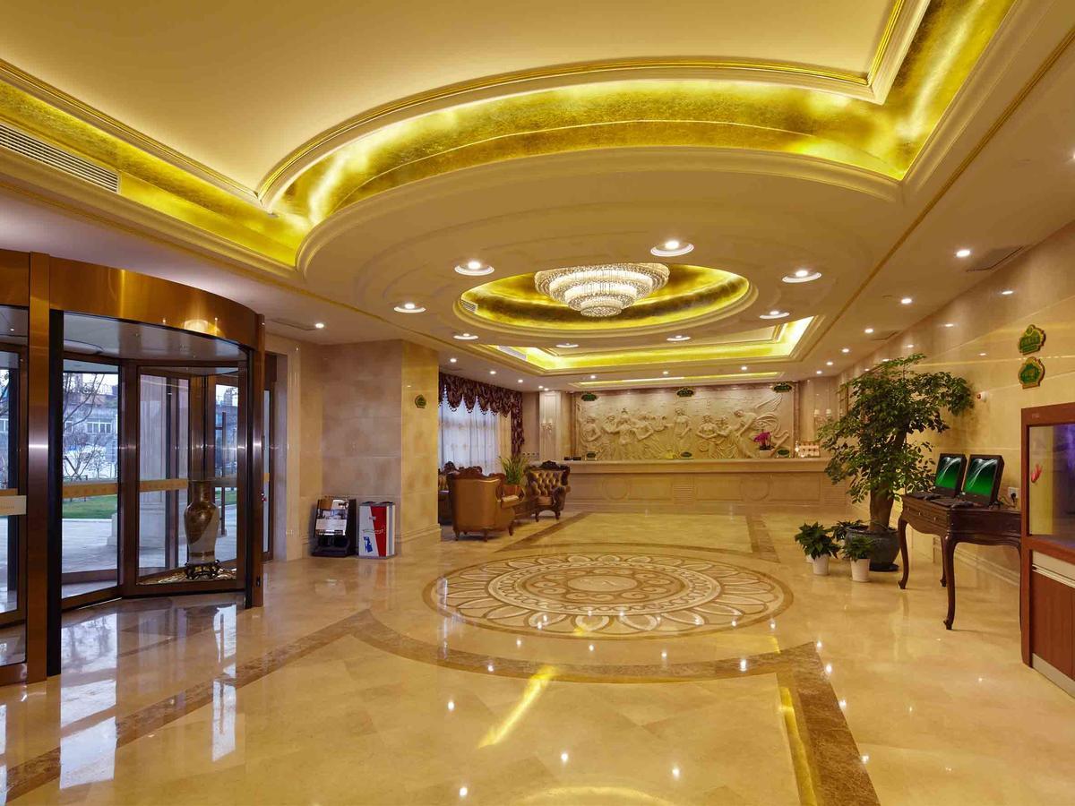 Vienna International Hotel Shanghai Baoshan Pangu Road Екстер'єр фото