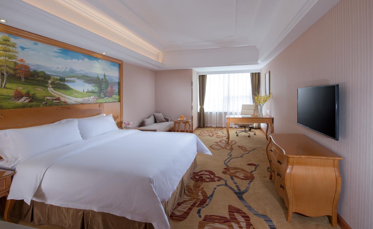 Vienna International Hotel Shanghai Baoshan Pangu Road Екстер'єр фото