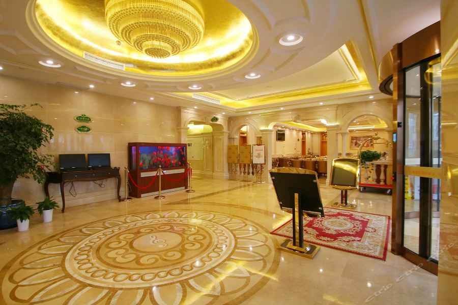 Vienna International Hotel Shanghai Baoshan Pangu Road Екстер'єр фото